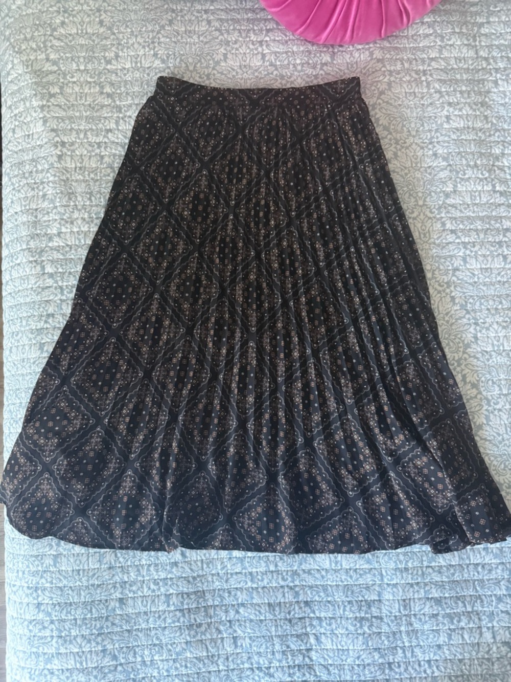 Very J Black Maxi Skirt with Subtle Tan Diamond Print nwt medium